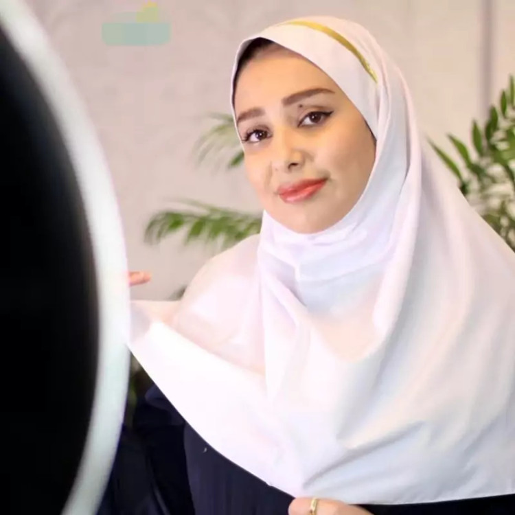 مقنعه سفید 90 بروجرد با تل سفید مناسب کادر درمان و مدرسه، جنس اعلاء