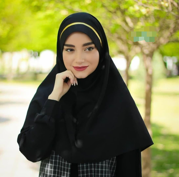 مقنعه تل دار مشکی با تل طلایی قد ۱۰۰